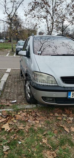 Opel Zafira 