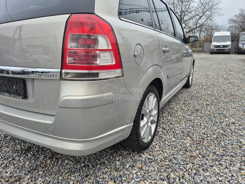 Opel Zafira 1.7 cdti Cosmo