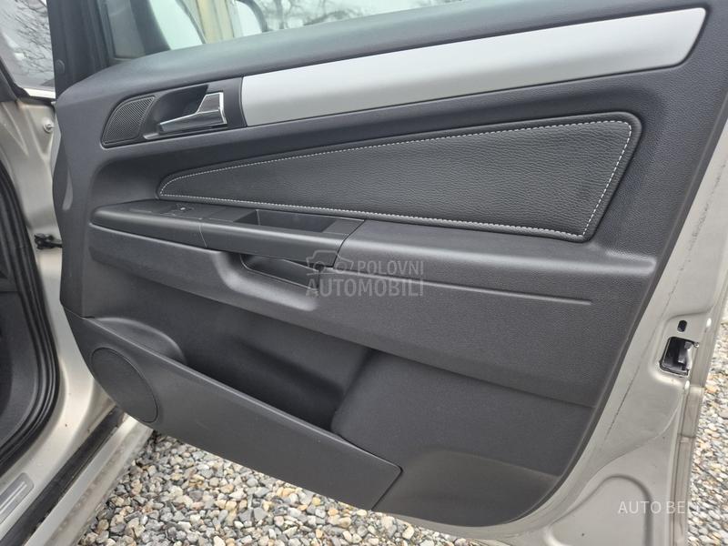Opel Zafira 1.7 cdti Cosmo