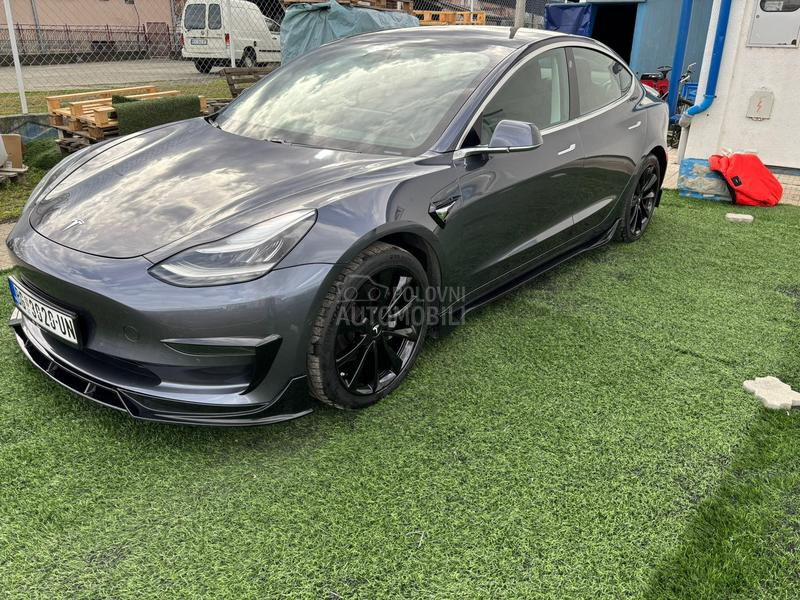 Tesla Model 3 Long range