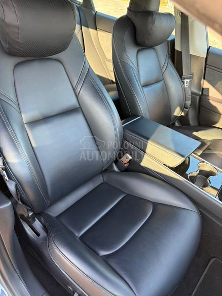 Tesla Model 3 Long range