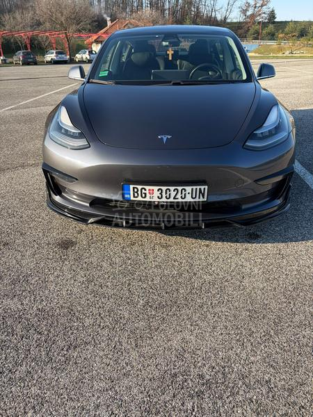 Tesla Model 3 Long range