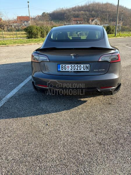 Tesla Model 3 Long range