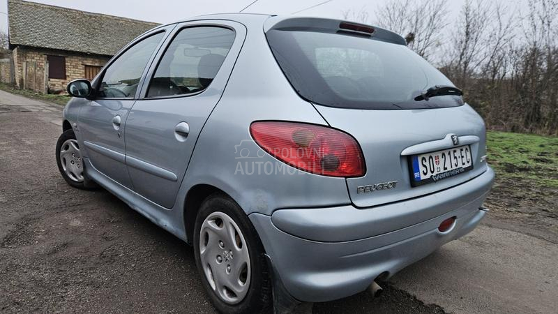 Peugeot 206 
