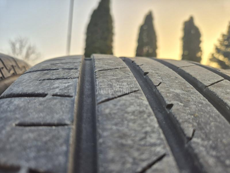 Bridgestone 225/55 R17 Letnja