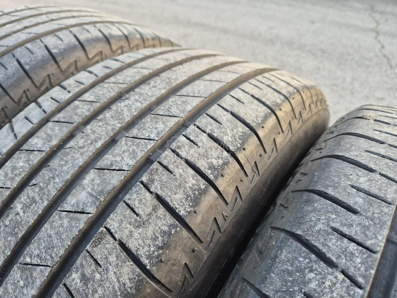 Bridgestone 225/55 R17 Letnja