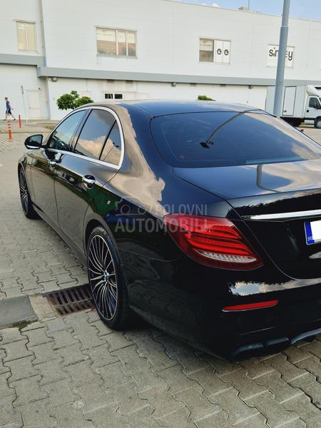 Mercedes Benz E 220 AMG