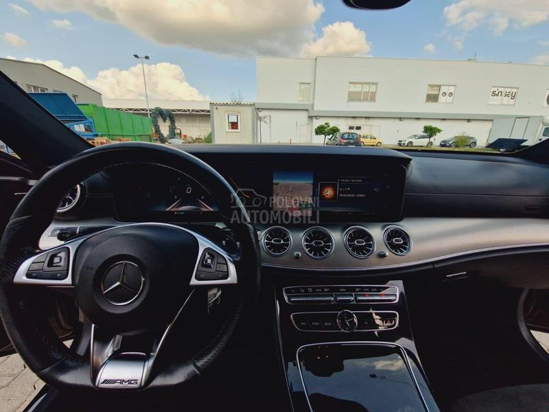 Mercedes Benz E 220 AMG