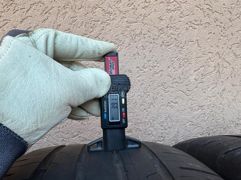 Continental 235/50 R18 Letnja