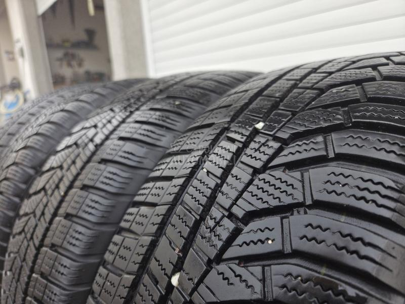 Hankook 205/50 R17 Zimska
