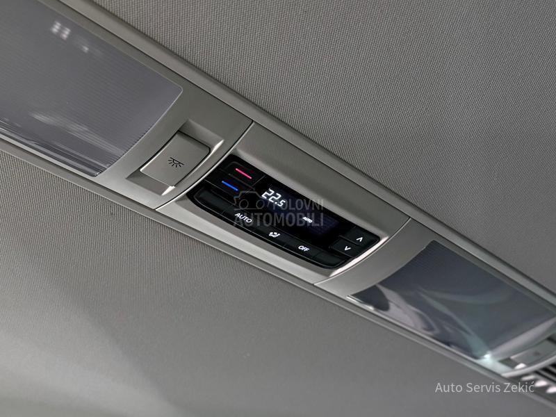 Volkswagen Multivan T6.1 2.0TDI DSG HIGHLINE