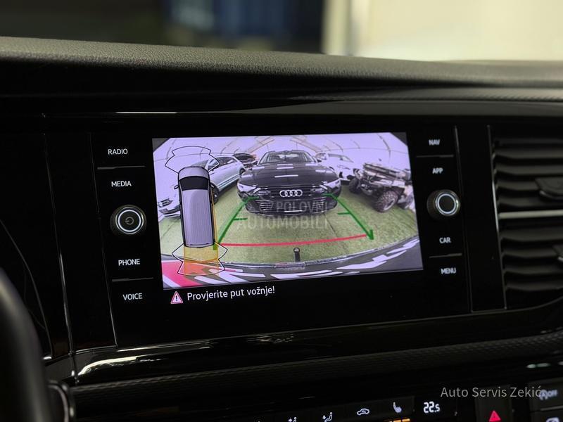 Volkswagen Multivan T6.1 2.0TDI DSG HIGHLINE