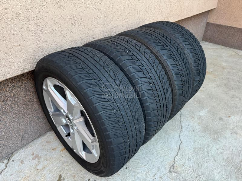 Bridgestone 215/55 R17 Zimska
