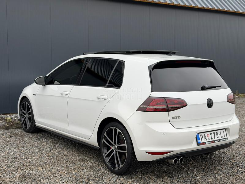 Volkswagen Golf 7 2.0TDI GTD REG.