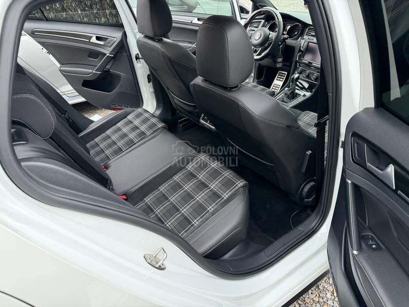 Volkswagen Golf 7 2.0TDI GTD REG.