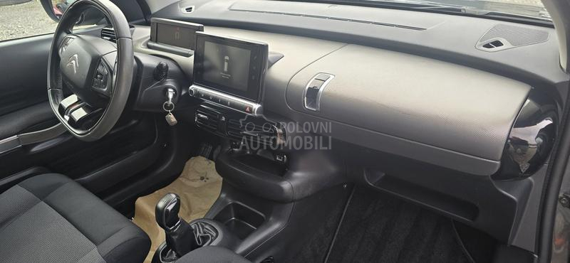 Citroen C4 Cactus 1.2 b