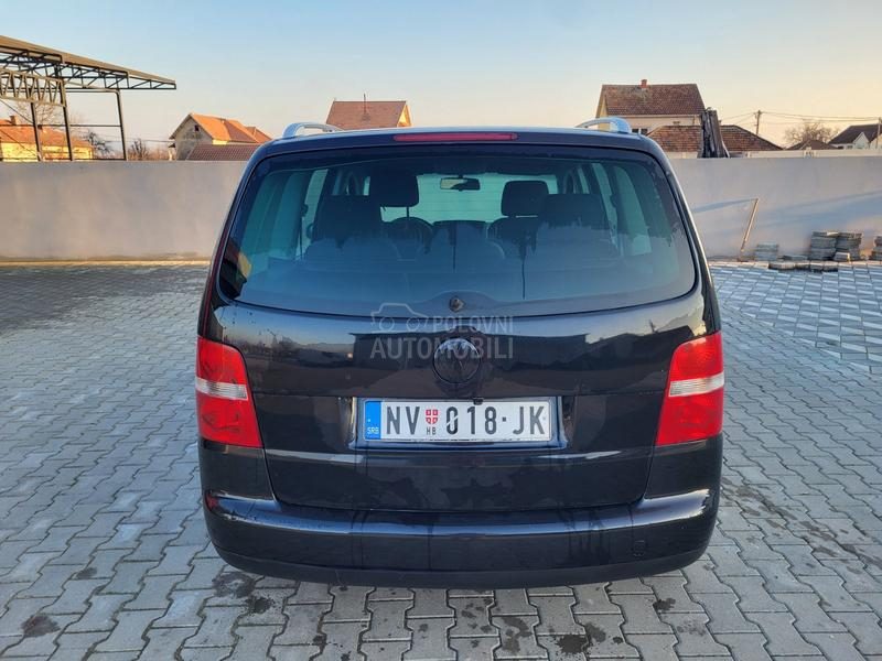 Volkswagen Touran 