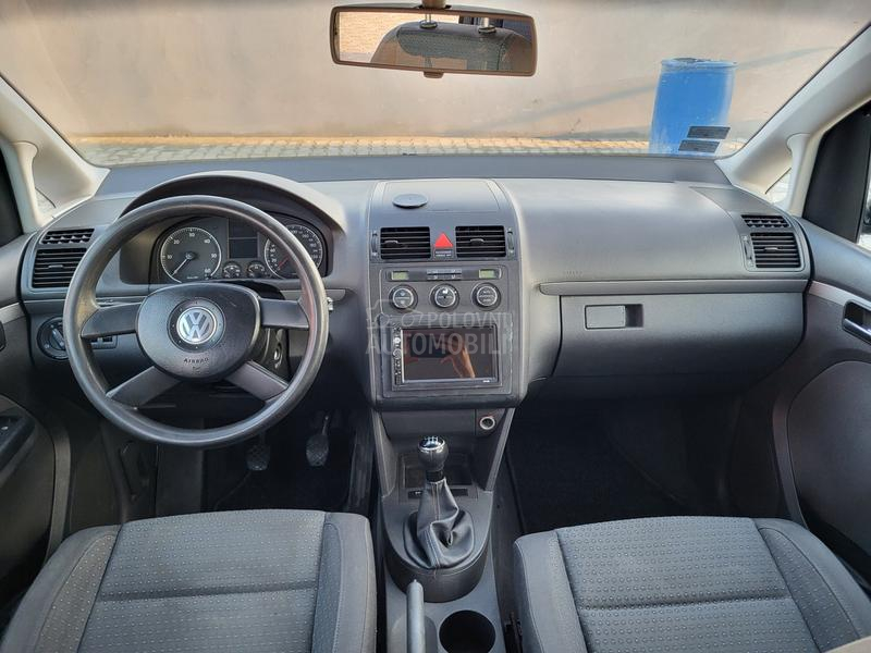 Volkswagen Touran 