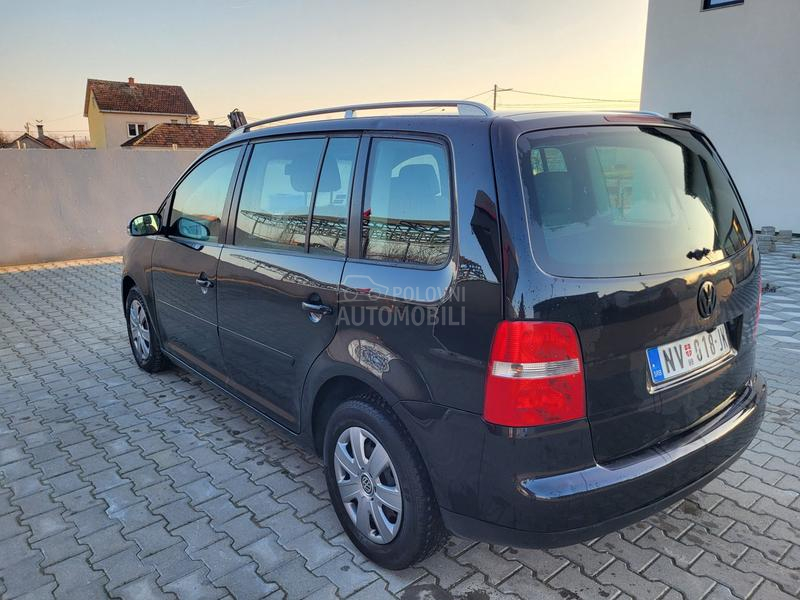 Volkswagen Touran 