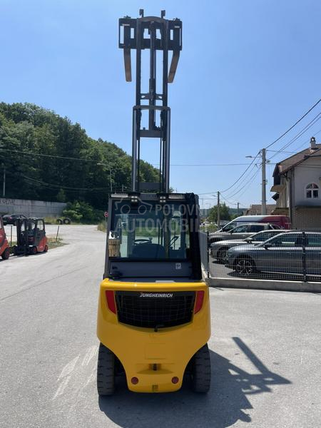 Jungheinrich 3 tone Triplex