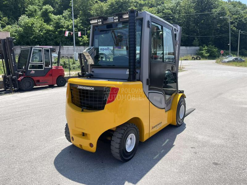 Jungheinrich 3 tone Triplex