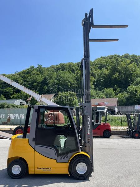 Jungheinrich 3 tone Triplex