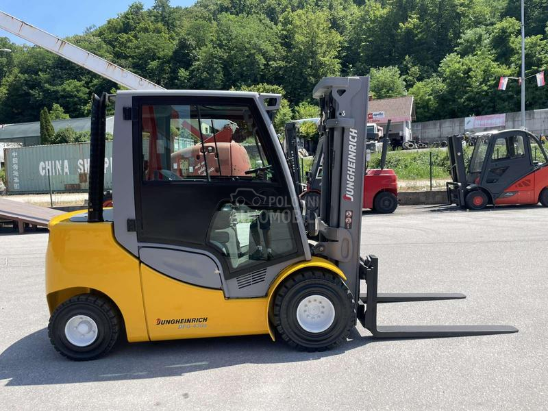 Jungheinrich 3 tone Triplex