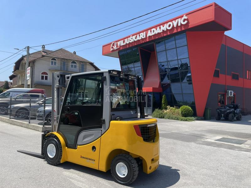 Jungheinrich 3 tone Triplex