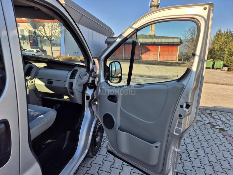 Opel Vivaro 