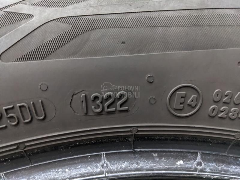 Continental 215/55 R16 Letnja