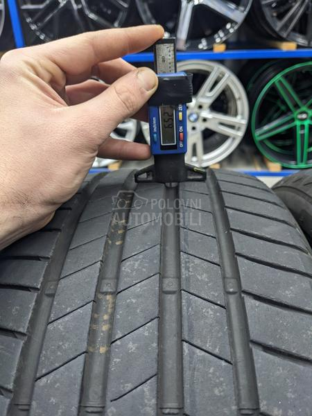 Bridgestone 225/40 R18 Letnja