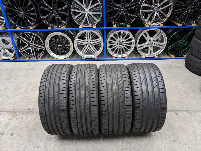 Kumho 245/35 R20 Letnja