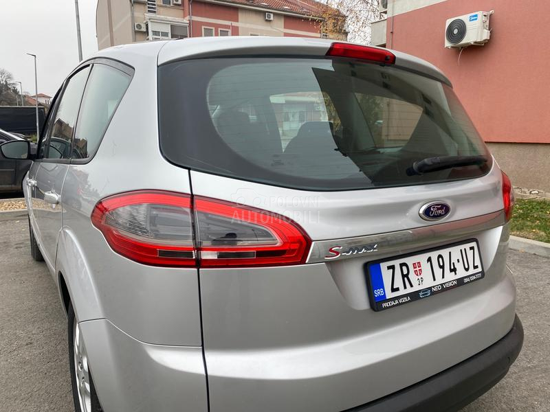 Ford S-Max 