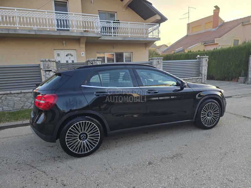Mercedes Benz GLA 180 Edition Ambition