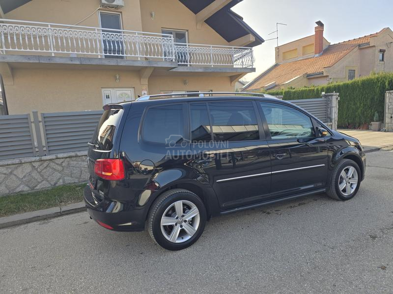 Volkswagen Touran 2.0 TDI 7 SED
