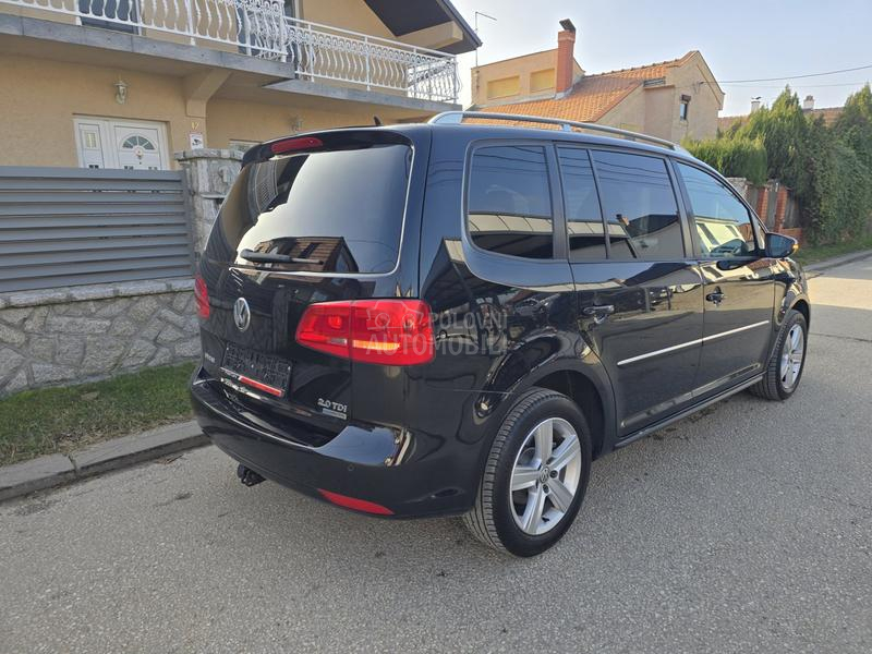 Volkswagen Touran 2.0 TDI 7 SED
