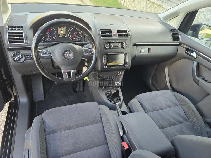 Volkswagen Touran 2.0 TDI 7 SED