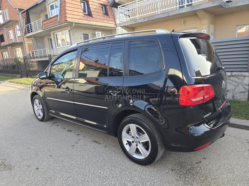Volkswagen Touran 2.0 TDI 7 SED