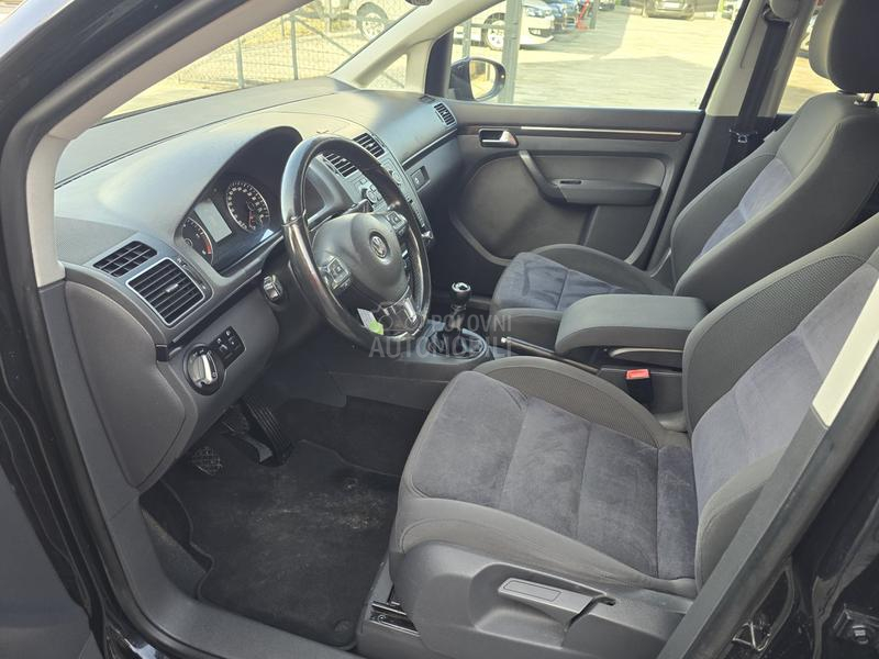 Volkswagen Touran 2.0 TDI 7 SED