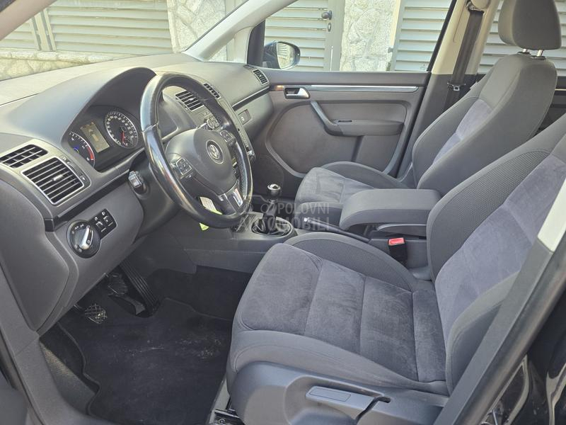 Volkswagen Touran 2.0 TDI 7 SED