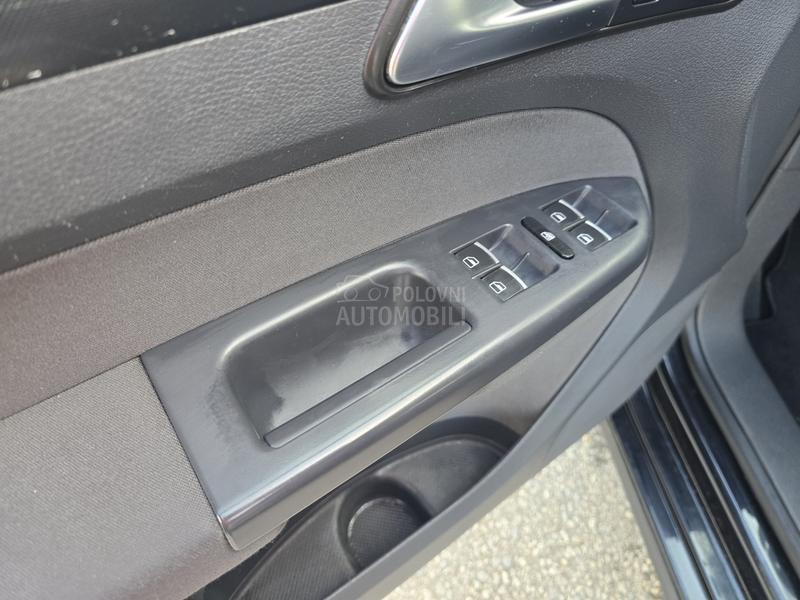 Volkswagen Touran 2.0 TDI 7 SED