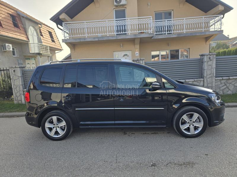 Volkswagen Touran 2.0 TDI 7 SED