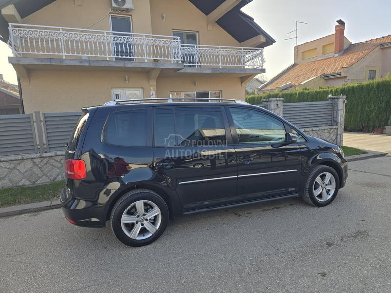 Volkswagen Touran 2.0 TDI 7 SED