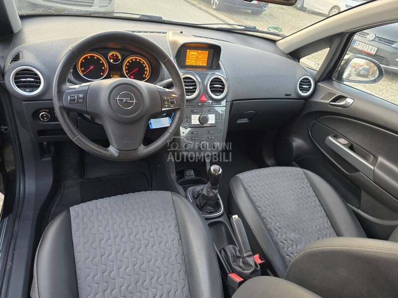 Opel Corsa D 1.3 mjt COSMO