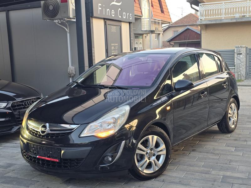 Opel Corsa D 1.3 mjt COSMO