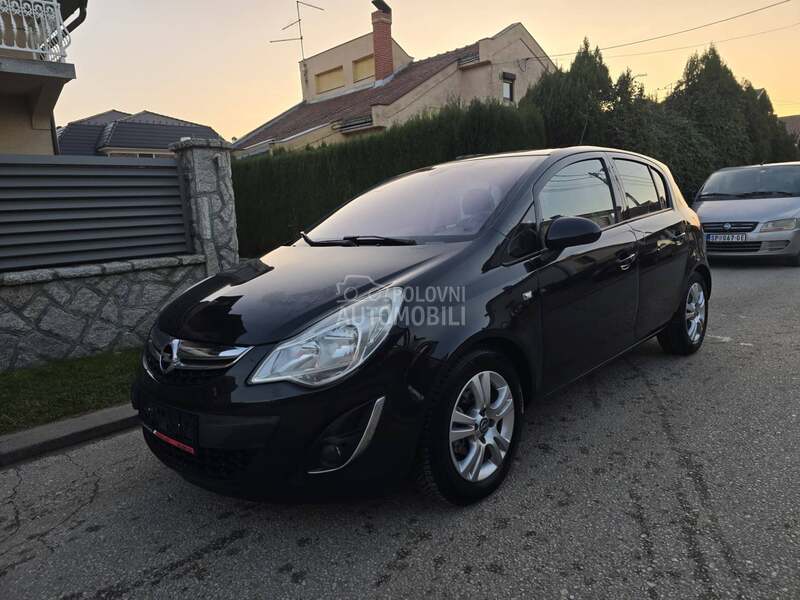 Opel Corsa D 1.3 mjt COSMO