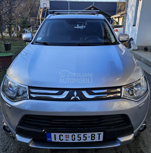 Mitsubishi Outlander 