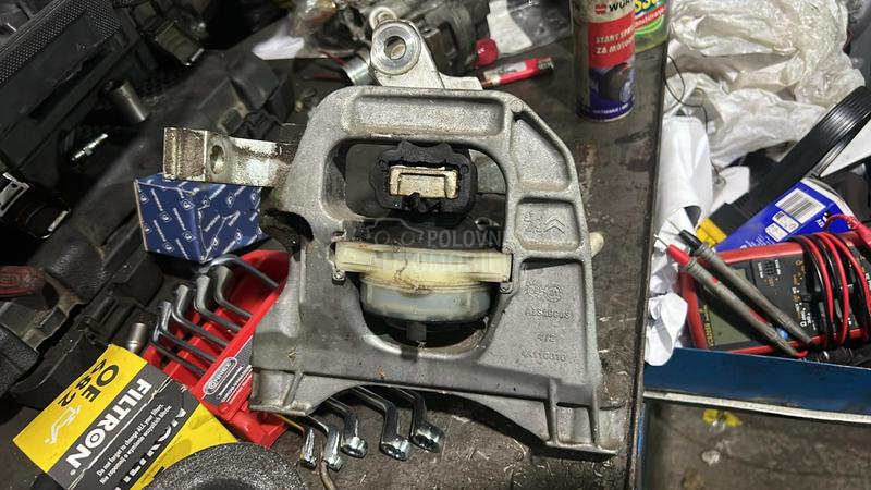 Nosač motora 2.0bluehdi