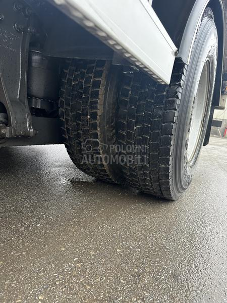 Mercedes Benz Axor 1824