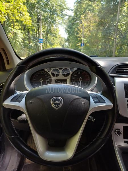 Lancia Delta 1.4 TJET